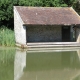 Saint Denis les Rebais-lavoir dans hameau Les March&eacute;s
