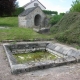 Pont et Mass&egrave;ne-lavoir dans hameau Mass&egrave;ne