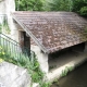 Nesles la Vall&eacute;e-lavoir 3 dans le bourg