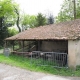 Vesdun-lavoir dans hameau La Rue du Pr&eacute;