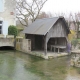Su&egrave;vres-lavoir 2 dans le bourg