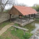 Su&egrave;vres-lavoir 5 dans le hameau Fleury